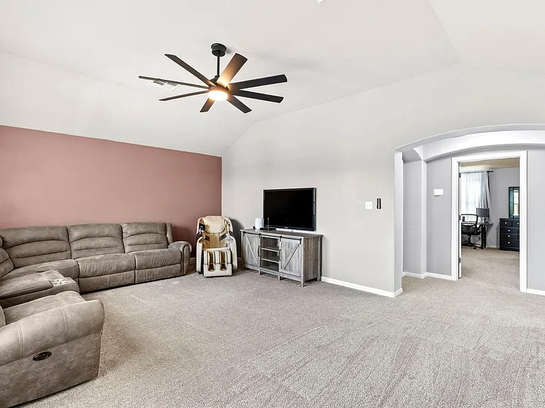 227 Sandstone Trl — Photo 17