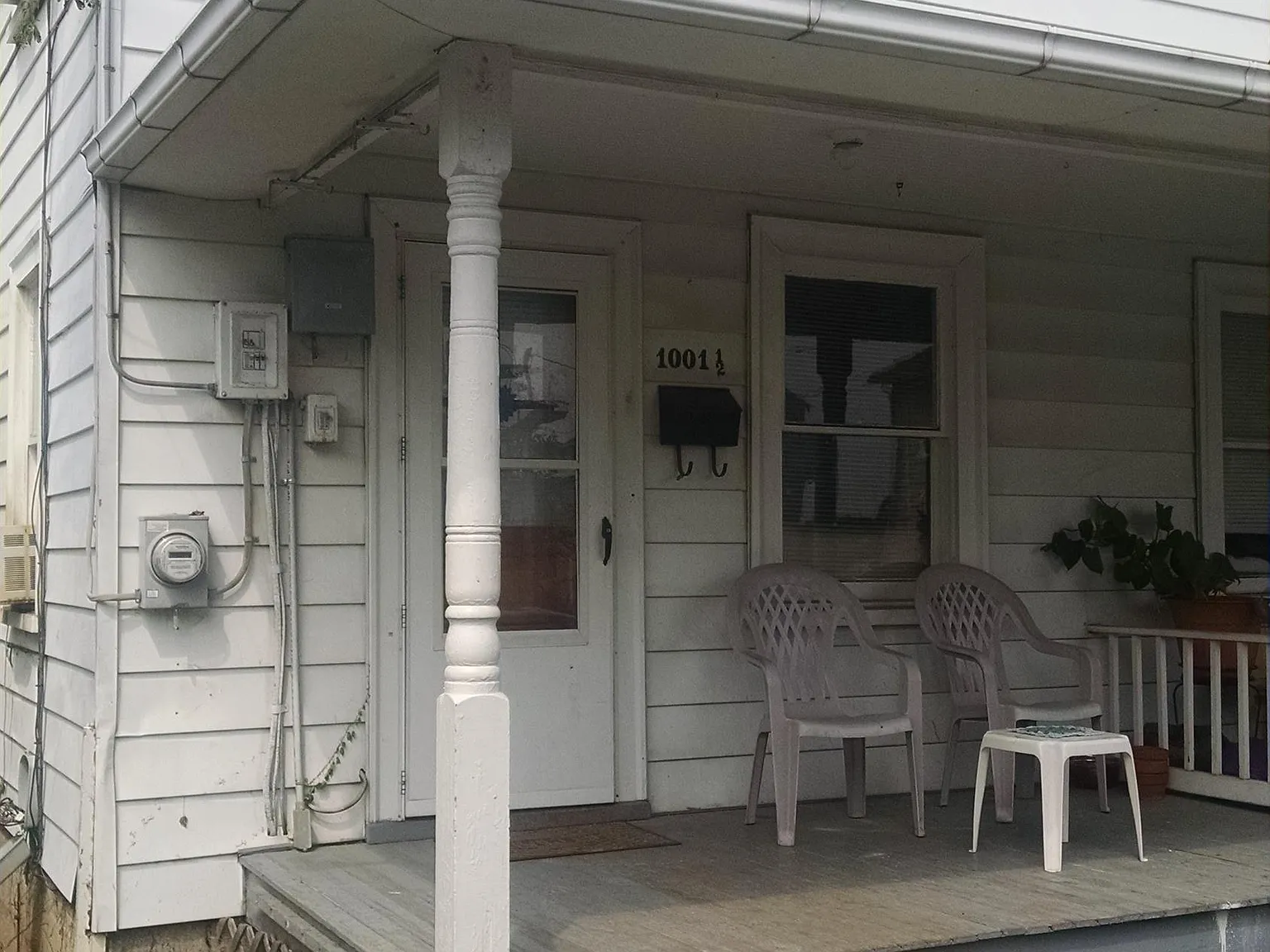 1001 S. Cameron - 1 — Photo 1