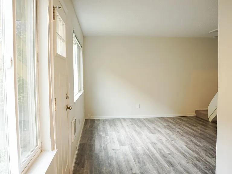 3506 SE 15th Ave #2 — Photo 6