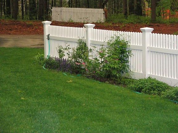 New vinyl fence
