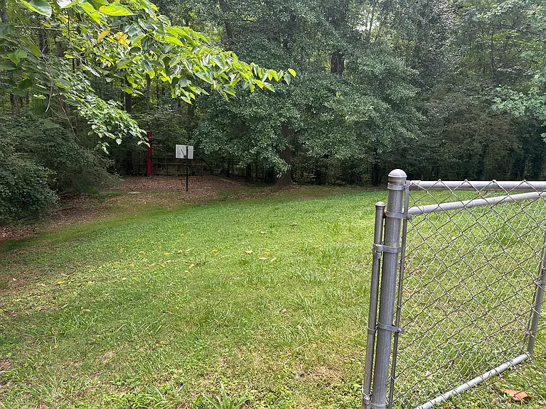 1934 Windcrest Dr SW — Photo 5