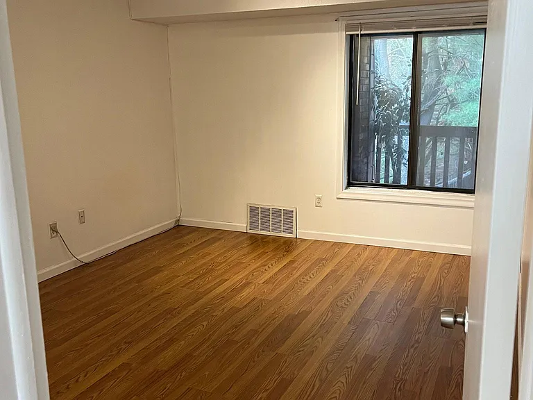 95 Woodsedge Dr #2C — Photo 9