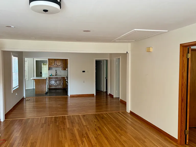 1805 Watt St — Photo 15
