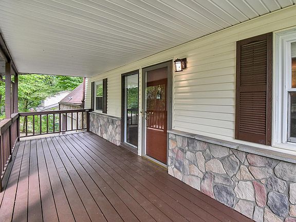 2nd image of 85 Brenthill Dr NE