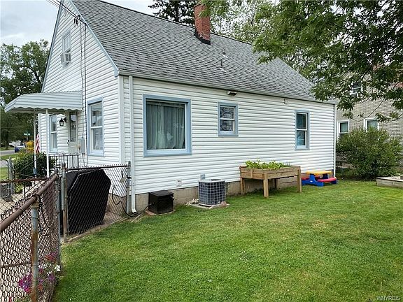 4th image of 145 Beale Ave