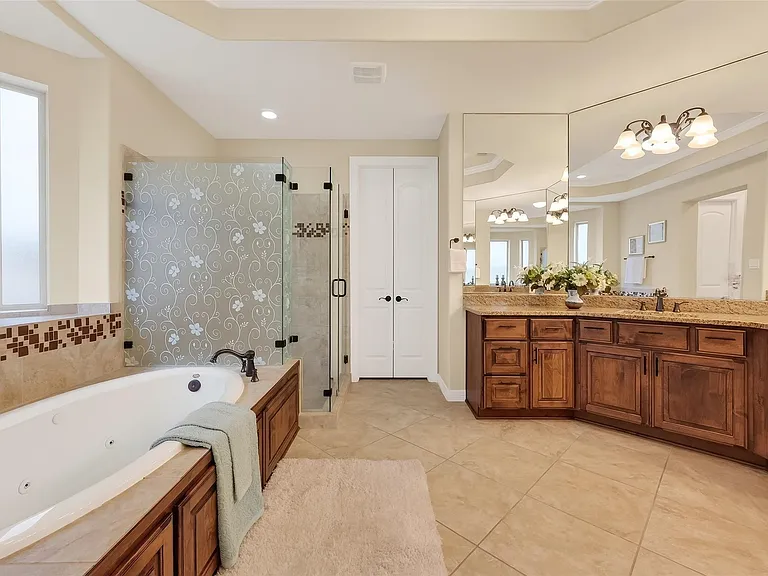 28423 Tall Juniper Hill Dr — Photo 24