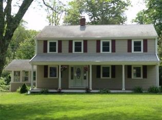 28 Eisenhower Ln, Scituate, MA 02066