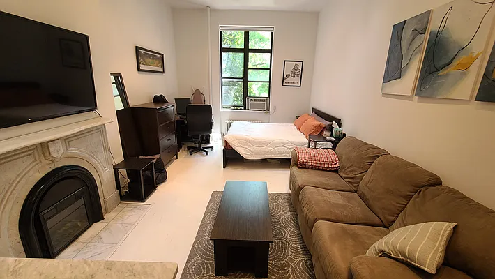 Rented by Aryeh Realty | media 20