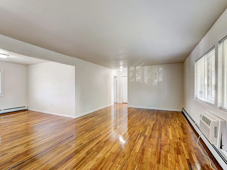 Rydal Apartments — Photo 7