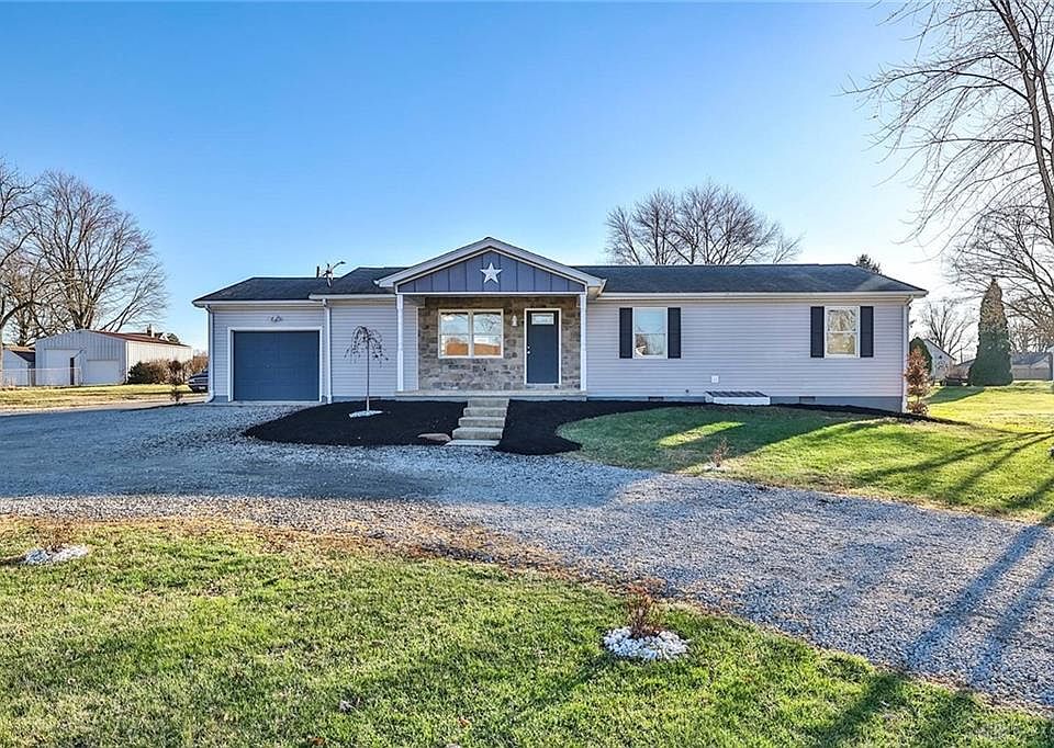 86 Main St, Martinsville, OH 45146 | Zillow