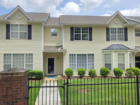 353 Smokewood Way, Newnan, GA 30263