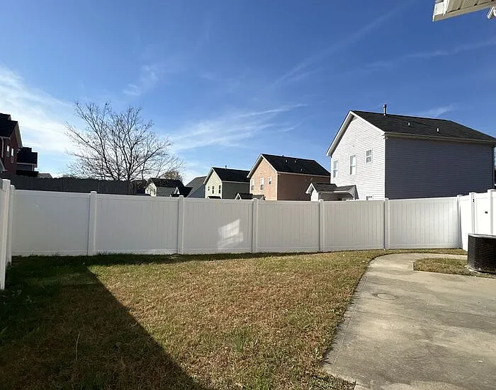1301 Rising Oak Dr — Photo 14