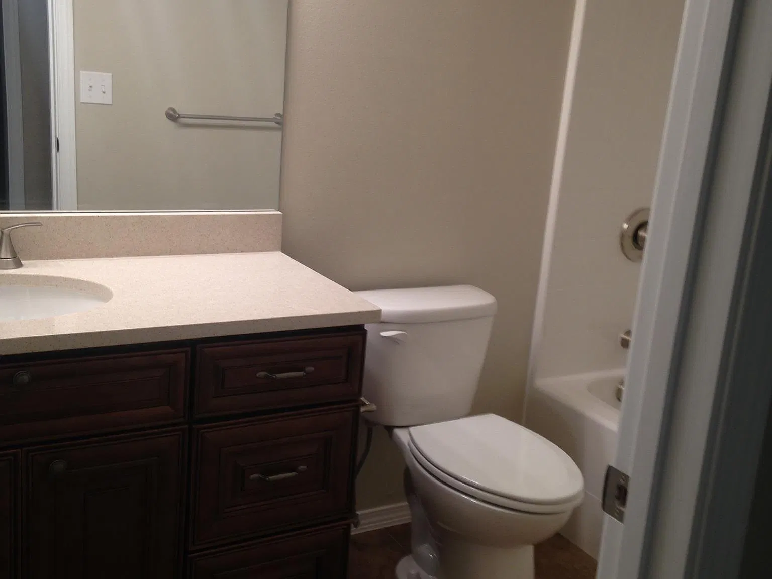2511 N Columbia St — Photo 4