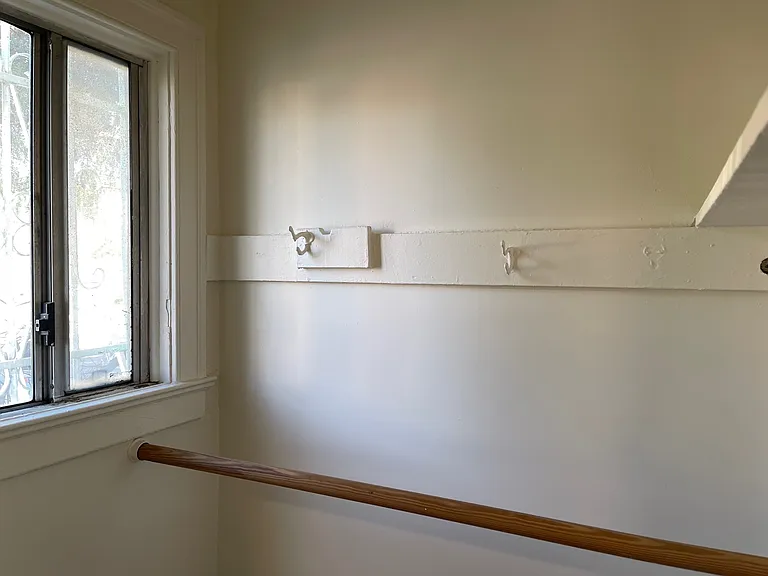 3000 Kenwood Ave #3000 — Photo 4