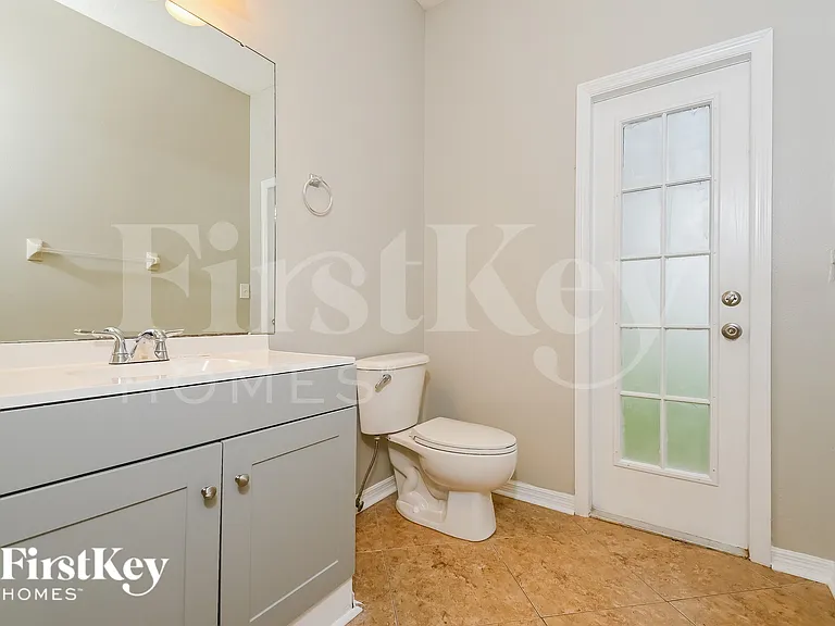 12762 Standbridge Dr — Photo 16