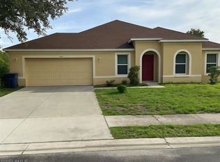 18301 Pine Nut Ct, Lehigh Acres, FL 33972