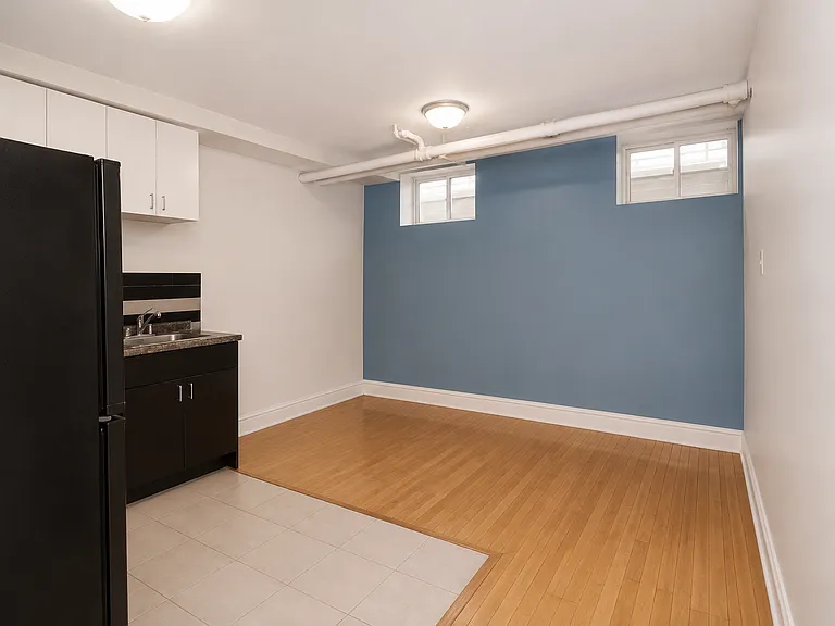60 Cobourg St #2 — Photo 2