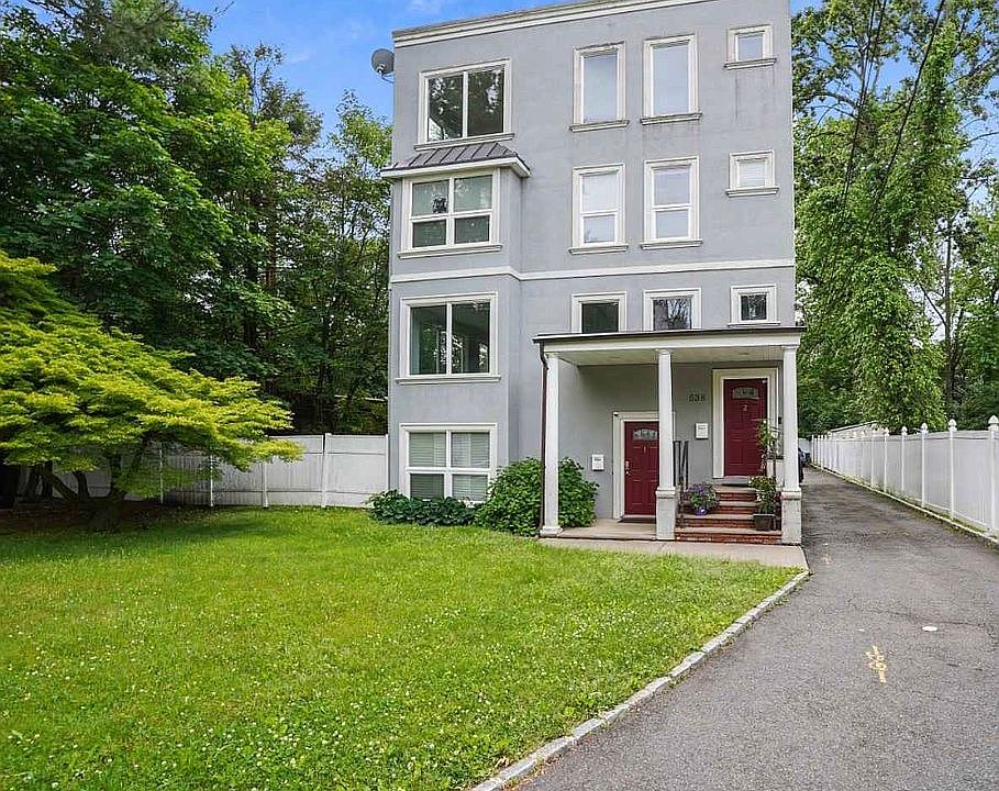 1st image of 538 Argyle Ave #1