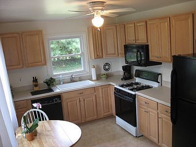 kitchen (everything's new)