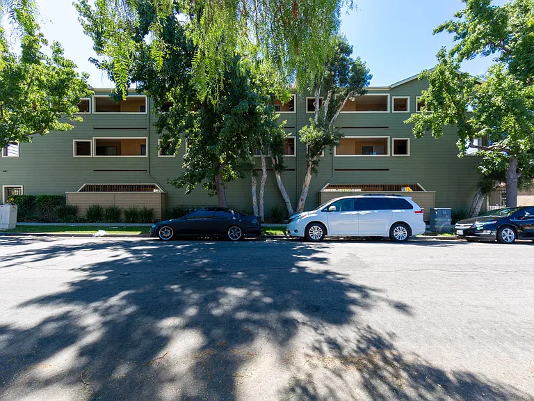 1635 Obispo Ave #A — Photo 24