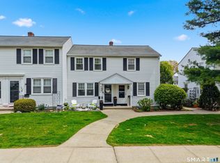 264 Sylvan Knoll Rd, Stamford, CT 06902