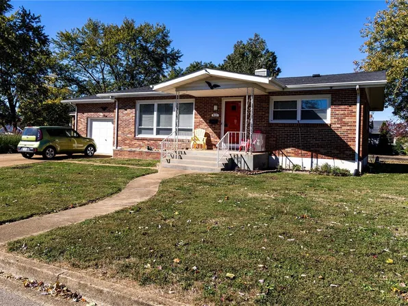 815 Michigan St, Farmington, MO 63640