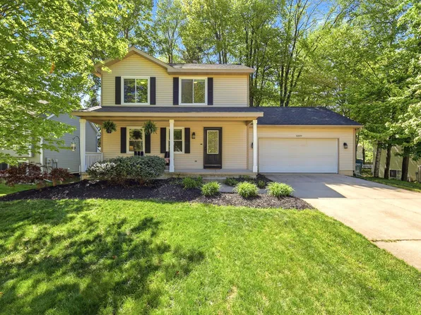 10899 Skylane Ct, Allendale, MI 49401
