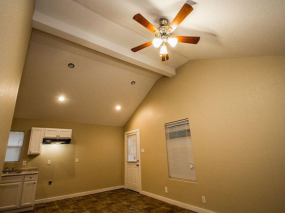 5th image of 526 Cooper St Unit B