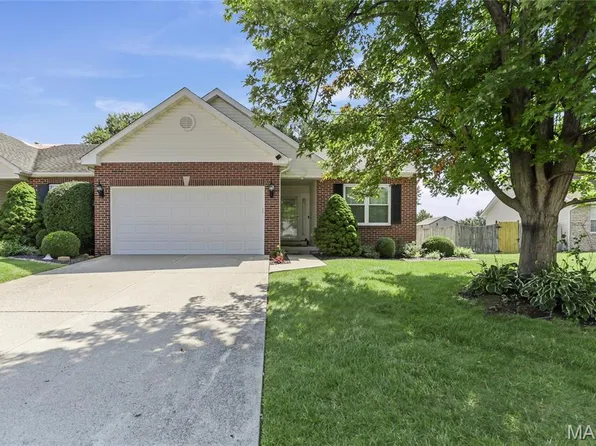 3240 Jared Dr, Swansea, IL 62226