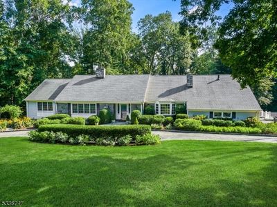 16 Hilltop Cir, Morristown, NJ, 07960