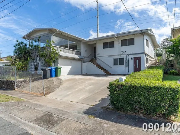 4211 Halupa St #B, Honolulu, HI 96818