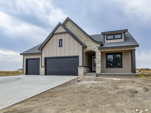 1610 NW Parkside Ln, Waukee, IA 50263