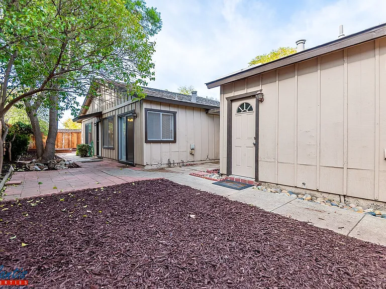 4485 Kirk Rd — Photo 11