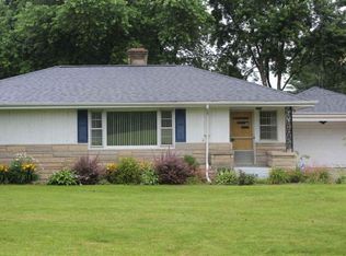 21995 Auten Rd, South Bend, IN 46628