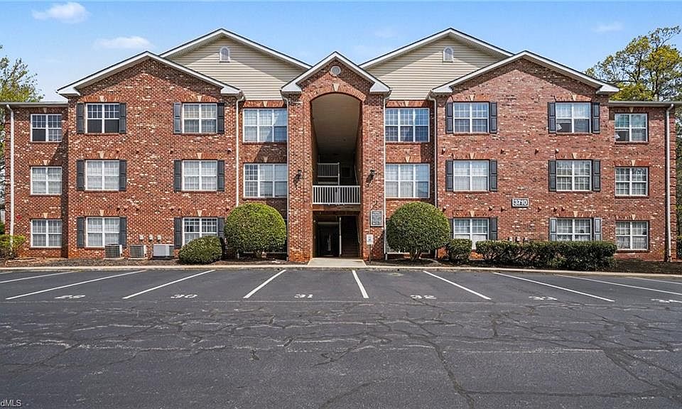 1st image of 3710 Cotswold Ave Unit Z