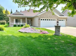 812 Oak Pond Dr, Sartell, MN 56377