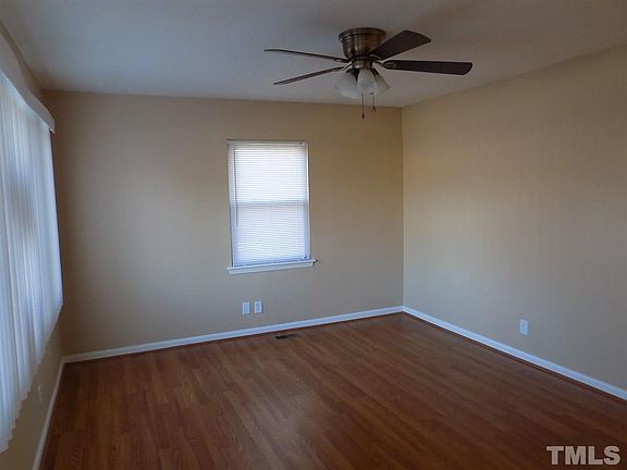 5th image of 20 Bonsell Pl
