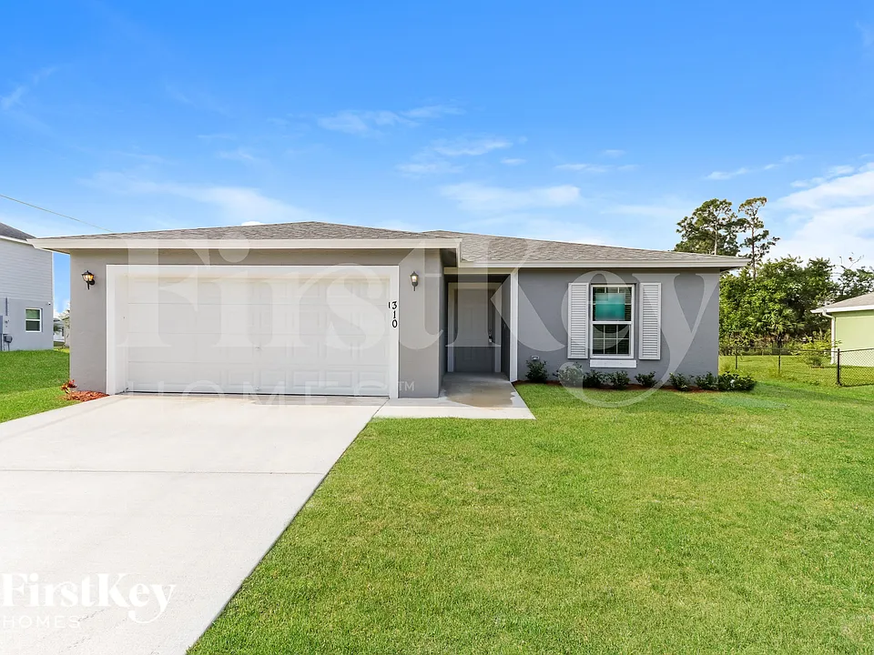 310 SW Undallo Rd
