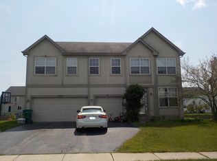 289 W Biros Ln, Round Lake, IL 60073