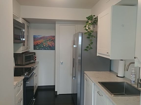 5th image of 4550 Warwick Blvd APT 906