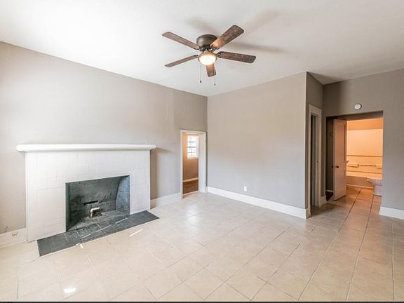 2nd image of 818 Ogden St APT 1