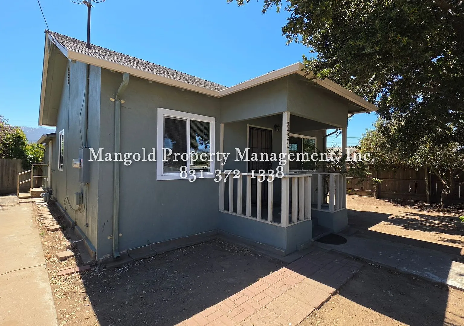Charming Home Located in Quiet Neighborhood — Photo 3
