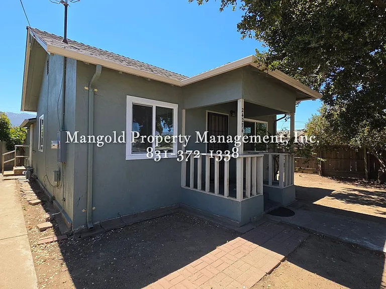 24274 Washington St — Photo 3