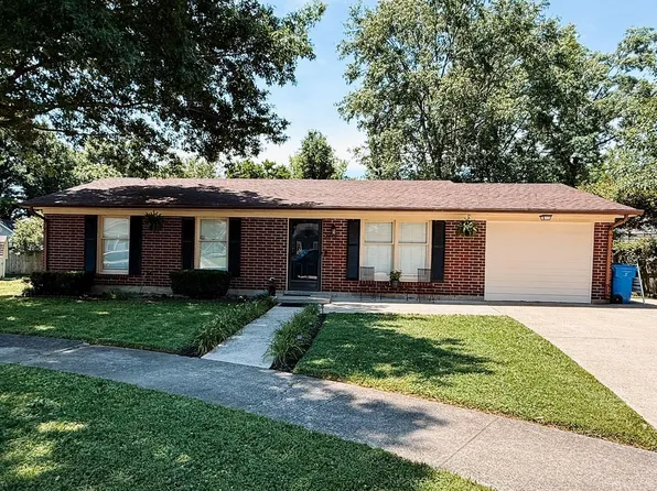 3380 Colonnade Dr, Lexington, KY 40515