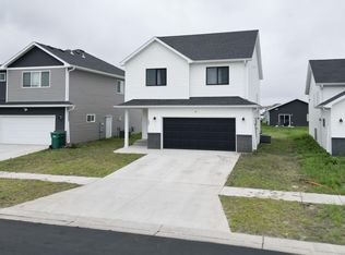 7047 Benji Ln, Horace, ND 58047
