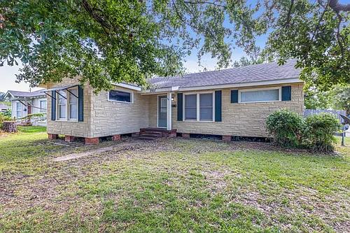 2907 Common St Photo 1