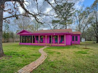 920 Mann St, Hemphill, TX 75948