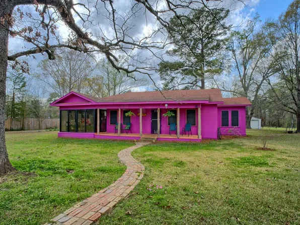 920 Mann St, Hemphill, TX 75948