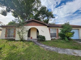 1208 Windy Ridge Dr, Brandon, FL 33510