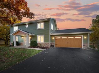 508 Karin Dr, North Prairie, WI 53153